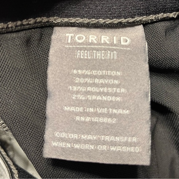 Torrid Super Soft Bombshell Jeans - Picture 4 of 5